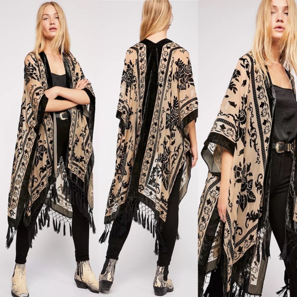 Free People Black and Beige Velvet Burnout Kimono - Picture 4 of 9
